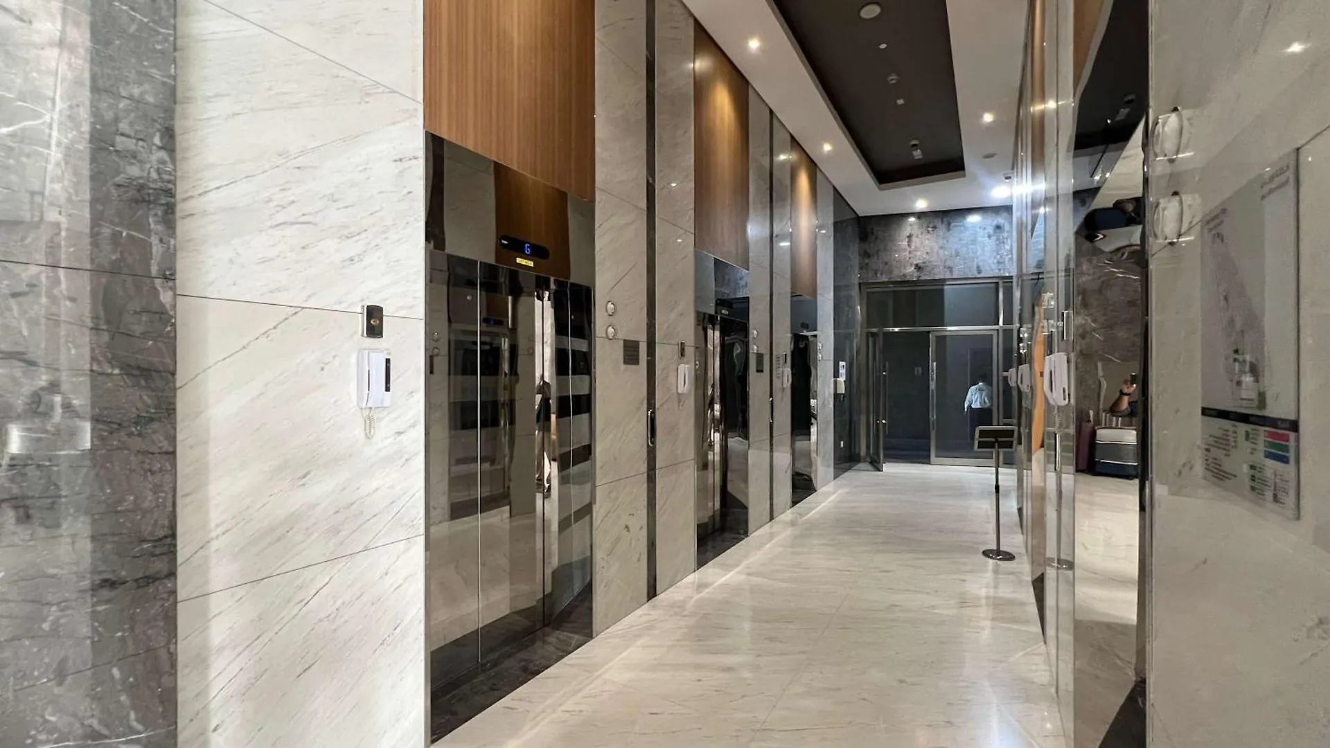 Urban 1Br City View In The Bay Business Bay Dubai Apartment