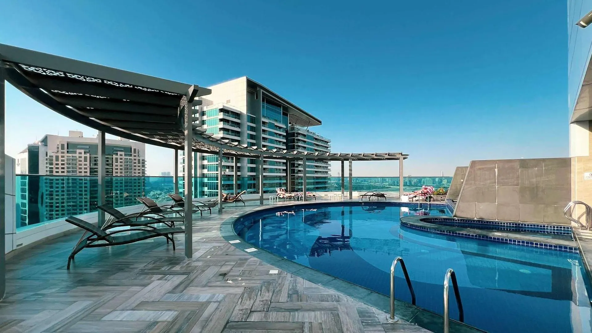 Urban 1Br City View In The Bay Business Bay Dubai